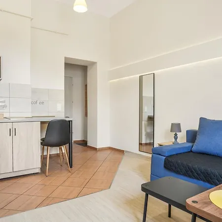Pierwszy Maj Apartman *
